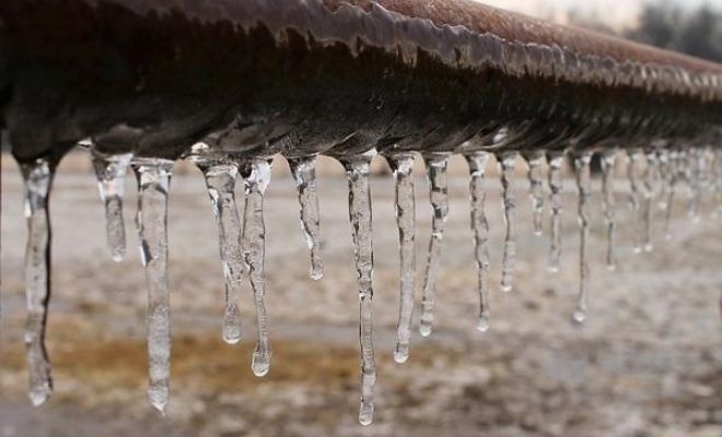 6 Tips to prevent a frozen pipe